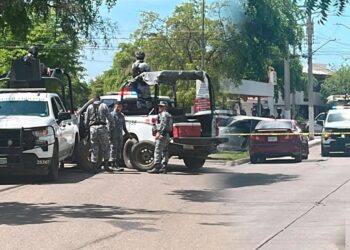 Persecución termina con detenidos tras operativo militar en Ciudad Universitaria, Culiacán