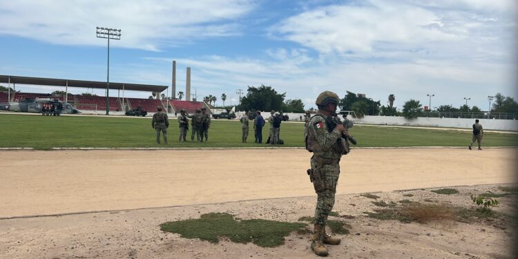 Movilización militar en Navolato resultó ser grabación encabezada por Epigmenio Ibarra y NO un operativo