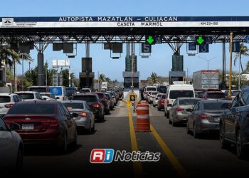 Carreteras hacia Mazatlán registran buen flujo de turistas al iniciar las vacaciones