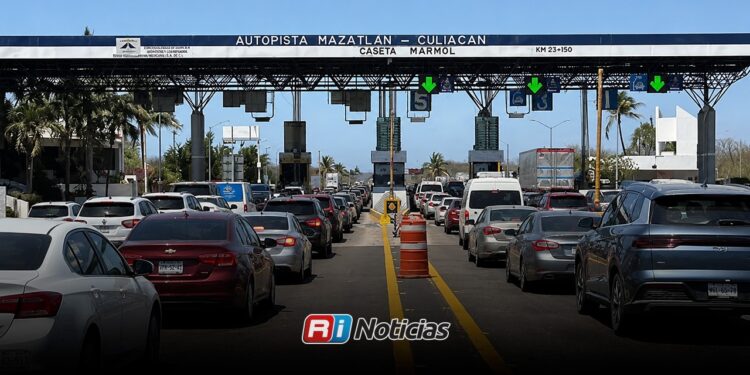 Carreteras hacia Mazatlán registran buen flujo de turistas al iniciar las vacaciones