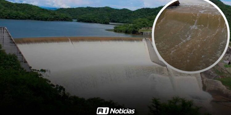 Presa Picachos supera el 100% de su capacidad tras las lluvias en el sur de Sinaloa