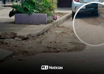 Colonos de la Sánchez Celis exigen a Jumapam concluir obras en la calle Oaxaca