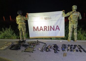 Marina repele agresión y detiene a uno, además asegura arsenal, vehículos y equipo táctico en Escuinapa