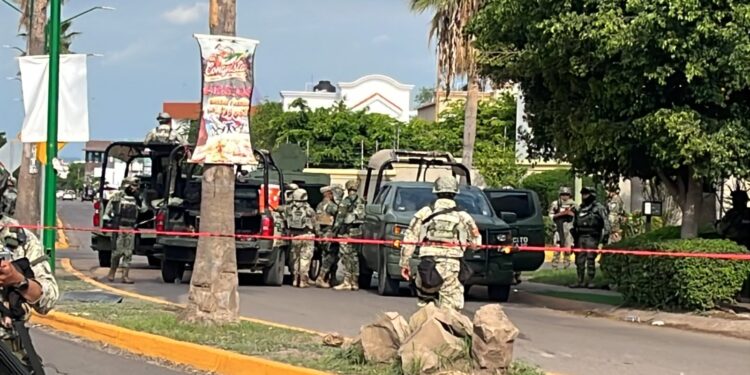 Persecución armada deja un lesionado y despliega operativo en el sector Cedros de Culiacán