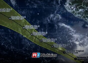Tormenta Genevieve avanza en el Pacífico y podría alcanzar categoría 4