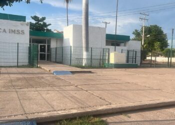 Muere adolescente de 15 años en hospital tras chocar contra una barda en Navolato