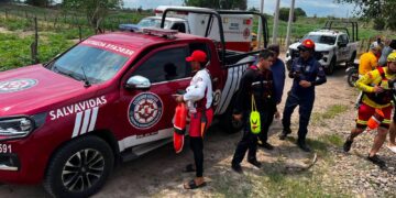Despliegan operativo en el río Presidio tras reporte de persona desaparecida en Villa Unión