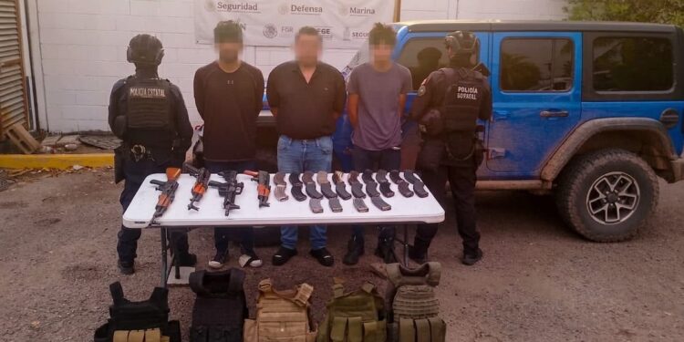 Detienen a 3 civiles armados; asegura armas largas y más de 600 cartuchos en Angostura