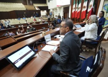 Congreso del Estado aprueba la reestructuración de 13 Comisiones Permanentes para fortalecer el trabajo legislativo