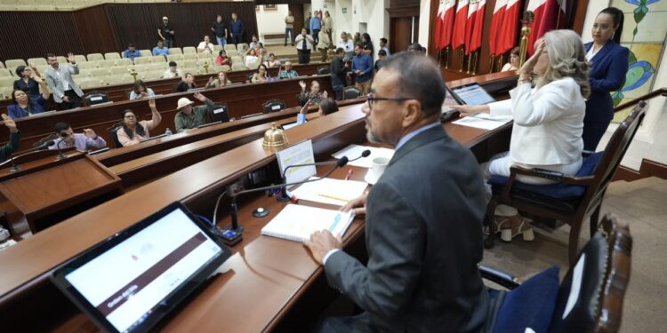 Congreso del Estado aprueba la reestructuración de 13 Comisiones Permanentes para fortalecer el trabajo legislativo
