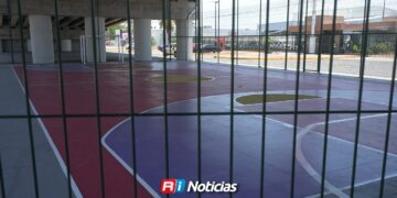 Alertan por riesgo en las canchas bajo el puente Pérez Escobosa de Mazatlán