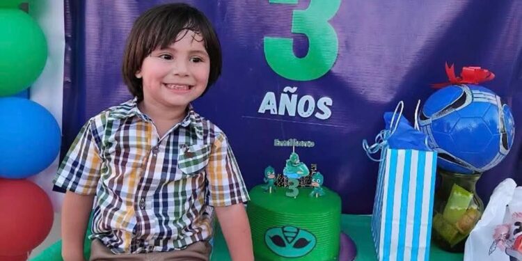 Buscan a Aldo Emilio, niño de 4 años desaparecido en playa Las Glorias en Guasave