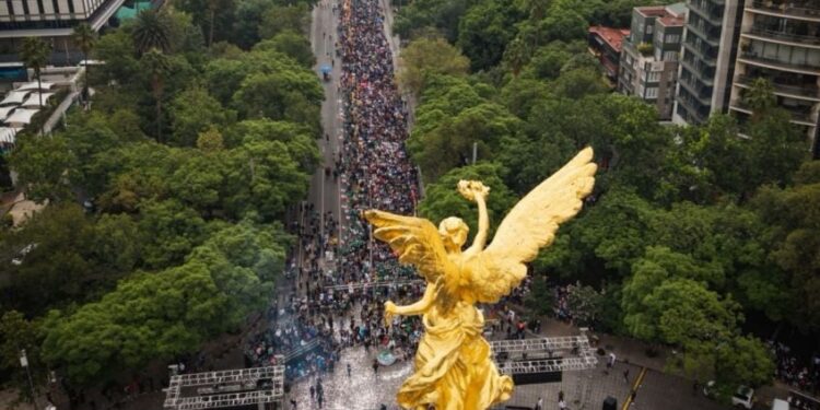 Sheinbaum pide festejos responsables y asegura que México es un destino seguro para turistas