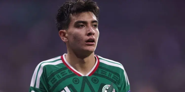 Gilberto Mora sorprende al revelar que aún juega las retas del recreo con sus compañeros