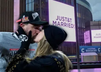 Fans de Taylor Swift compran basura recogida cerca de su boda con Travis Kelce; se agotó en pocas horas