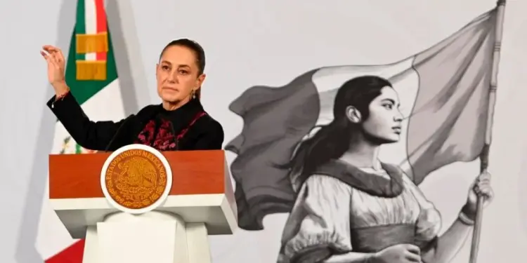 Sheinbaum critica la posición del PAN y el PRI ante el llamado hecho para defender a los paisanos que son hostigados en EU