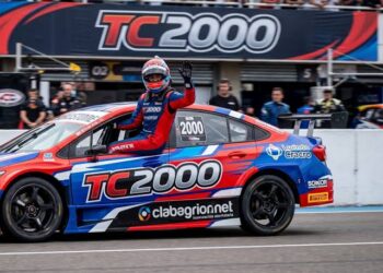 Luis Ángel “El Flaco” cambia el escenario por las pistas y debuta en la categoría TC 2000