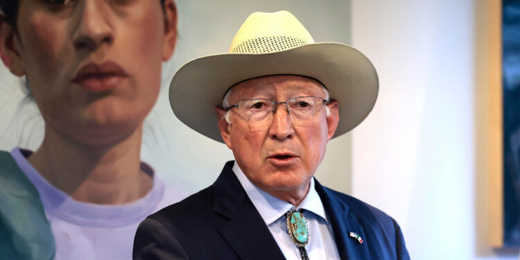 Ken Salazar afirma que AMLO ignoró cuatro intentos de contacto tras captura del ‘Mayo’ Zambada