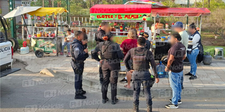 Conflicto entre comerciantes semifijos en la Av. Del Mar moviliza a la Policía Municipal