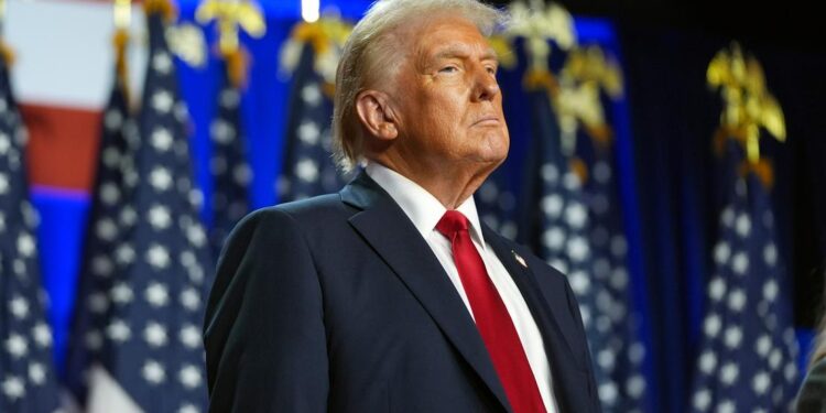 Trump compara cárteles mexicanos con ISIS y Al Qaeda; Sheinbaum responde que EU debe atender su propia crisis