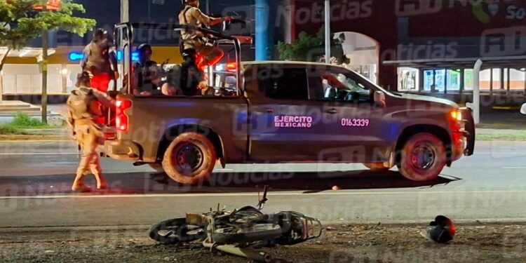 Atacan a balazos a motociclista frente a Soriana Santa Rosa en Mazatlán