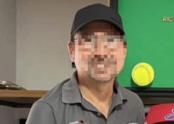 Detienen en EU a exfuncionario de Rocha Moya con 111 mil pastillas de fentanilo