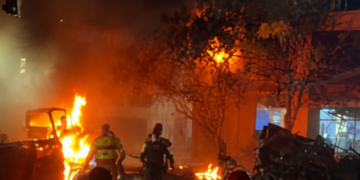 Un camión cargado con explosivos estalló la madrugada de este sábado en Colombia, deja 11 heridos