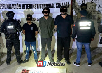 Marina detiene a cuatro y asegura armas, droga y explosivos en Sinaloa
