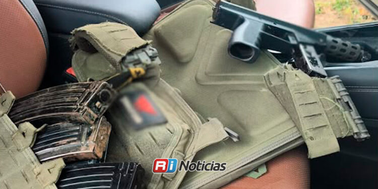 Aseguran explosivos, armas y equipo táctico durante operativos en comunidades de Mazatlán