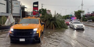 “Estamos en fase de auxilio”: PC realiza rescates durante lluvias vespertinas en Culiacán