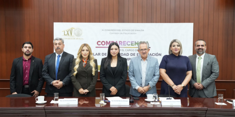 Comparecen ante la Comisión de Fiscalización del Congreso aspirantes a titular de la Unidad de Evaluación del Desempeño