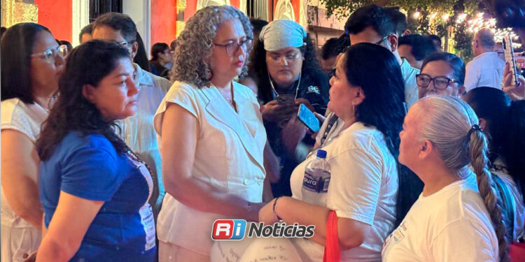 Gobernadora Graciela Domínguez se compromete a reunirse con familiares de desaparecidos en Sinaloa
