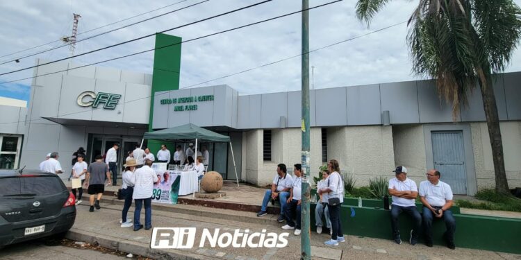 Jubilados de CFE exigen respeto a pensiones y derechos adquiridos