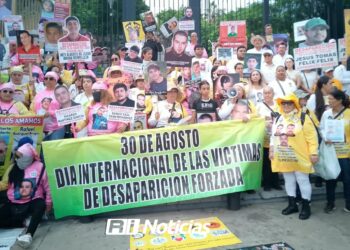 Buscadoras marchan en Culiacán para exigir justicia por desaparecidos