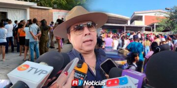 38 escuelas de Sinaloa arrancan clases sin energía eléctrica