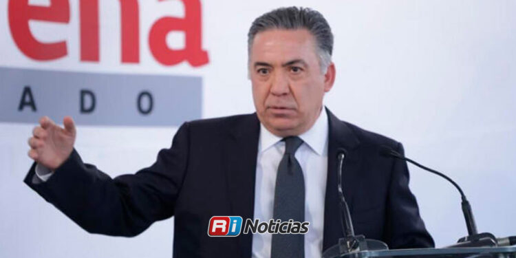 Tras 125 días de ausencia, Enrique Inzunza reaparece en el Senado y se declara inocente