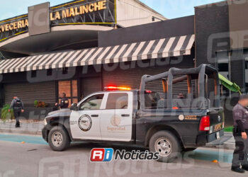 Autoridades federales despliegan operativo en bar de la Zona Dorada de Mazatlán