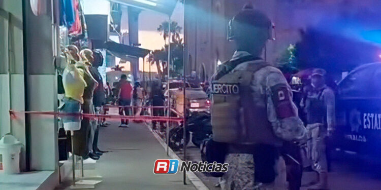 Mujer es asesinada a balazos mientras trabajaba en tienda de ropa en Escuinapa
