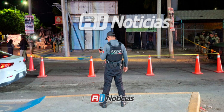 Atacan a balazos a una pareja en el fraccionamiento Pemex