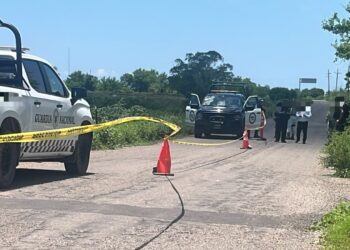 Localizan a dos hombres asesinados a balazos en camino de terracería al sur de Culiacán
