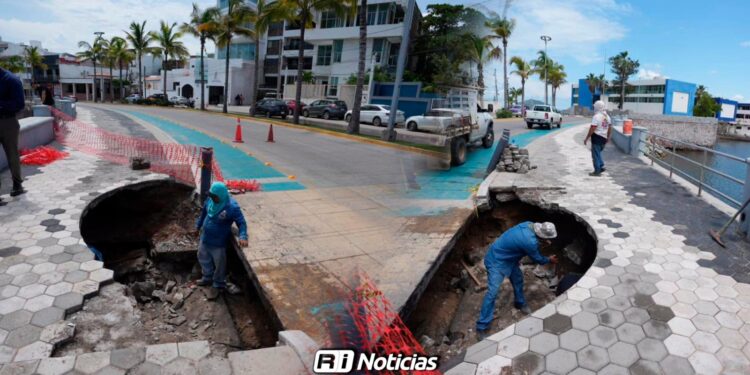 Reparación de socavón en Paseo Clausen concluirá esta semana tras daños ocasionados por mar de fondo