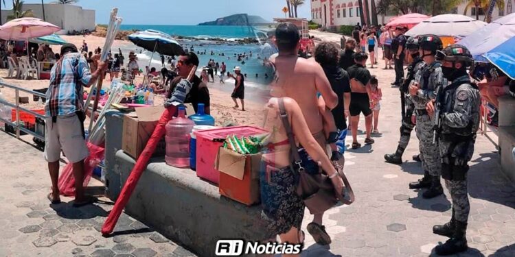 Semarnat busca frenar privatización de Playa Pinitos y el acaparamiento comercial