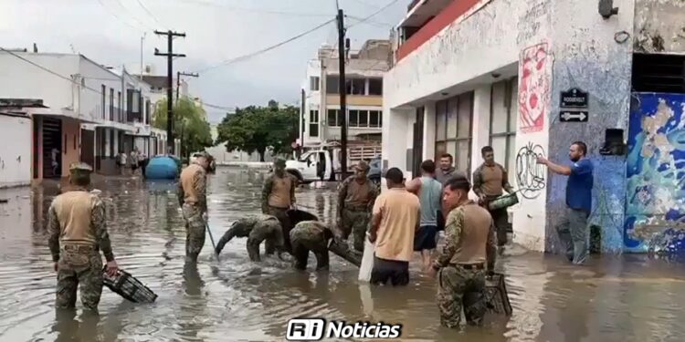 Activa Marina Fase de Auxilio del Plan Marina tras fuertes lluvias en Mazatlán