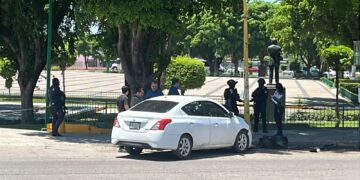 Atacan a balazos a dos hombres junto a Palacio de Gobierno en Culiacán