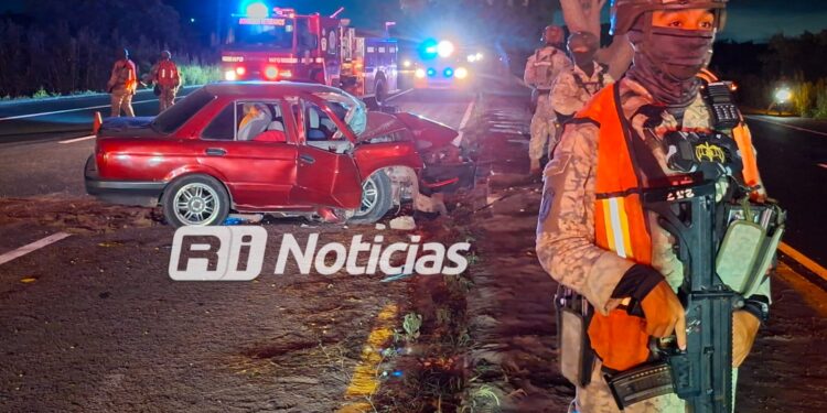 Aparatoso accidente deja tres muertos y tres heridos en la carretera libre Villa Unión-Mazatlán
