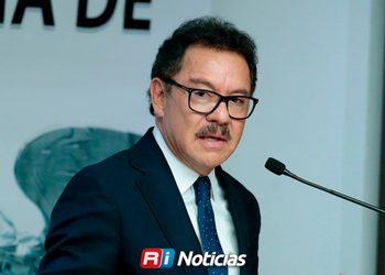 Ignacio Mier aclara que se sugirió licencia a Enrique Inzunza antes de su salida de la bancada de Morena