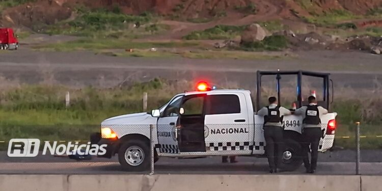 Localizan a un hombre sin vida en el Libramiento Mazatlán, cerca de El Chilillo