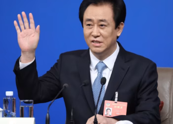 Xu Jiayin, el magnate de Evergrande que pasó de ser el más rico en China a condenado de cadena perpetua