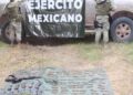 Aseguran explosivos y armamento dentro de camioneta en Escuinapa
