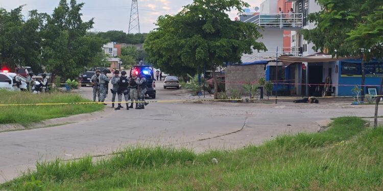 Muere mujer herida en ataque armado en autolavado de Culiacán; suman dos víctimas mortales